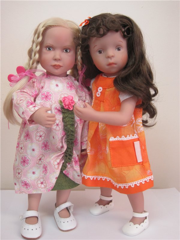 Куколки с рисованными глазками – Элли (Элен от Звернадзе) и Тата (Кати Круз)