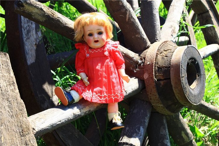 Характерная куколка от Heubach Koppesldorf (фото 4)