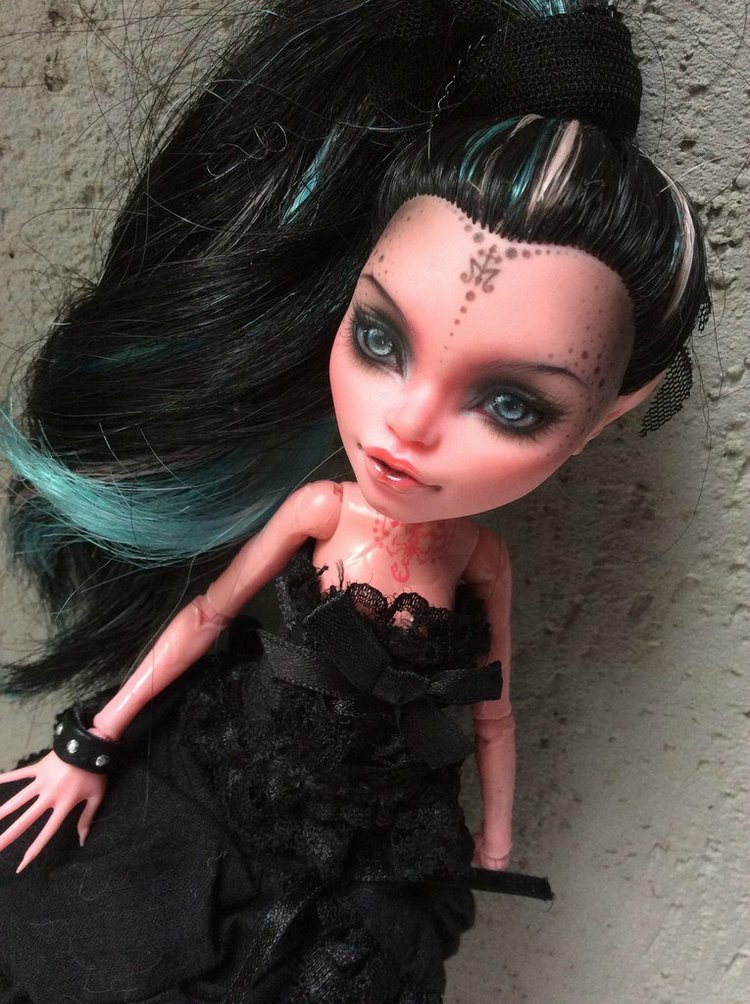 Новые перерисовки Monster High