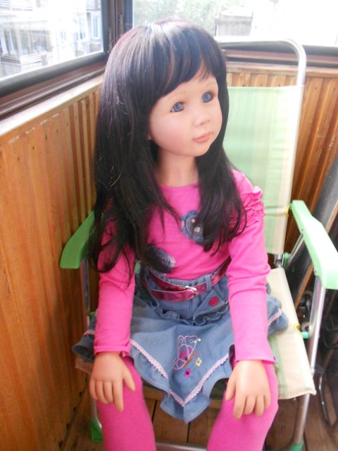 Во всех ты, милочка, паричках хороша