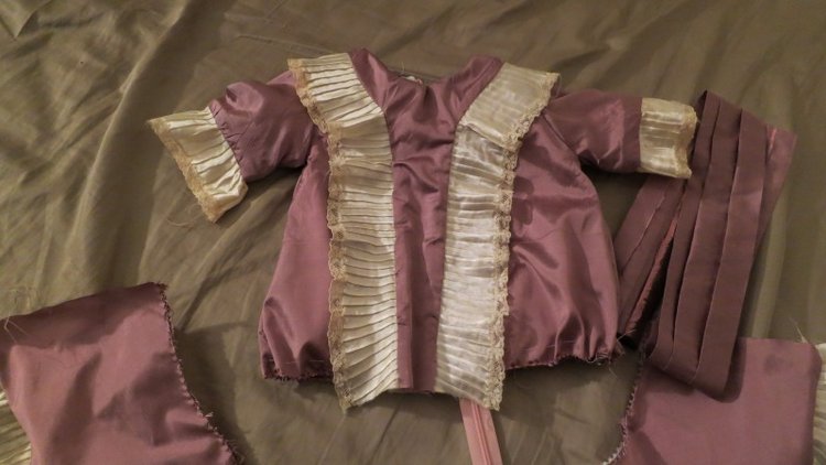 А ля "французкое старинное" платье для Ханночки