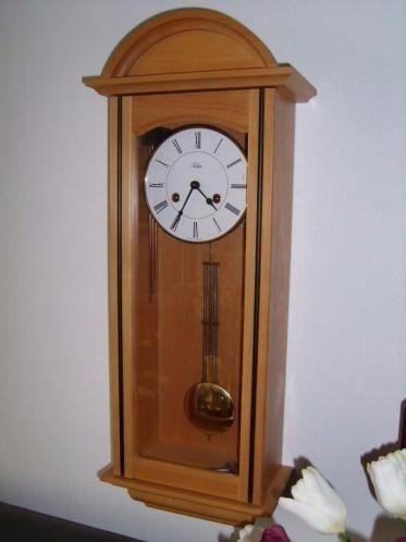 Старинные часы еще идут. Коллекция старинных часов