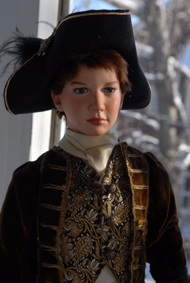 Два офицера и девушка, или поздравляю вас с Праздником Любви