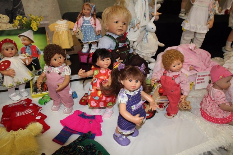 Все на выставку! Продолжение: Куклы и мишки (фото 5)
