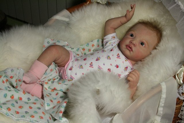 Моя апельсинка - малышка реборн Клер от Romie Strydom (фото 8)
