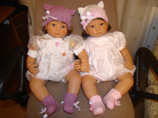 Заболела носочками... вязание для любимых куклят