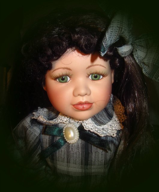 Глаза зеленые меня очаровали