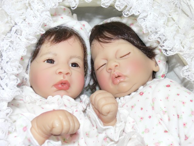 Чудо малыши в детской колясочке.. Artista Charisma Doll (фото 4)