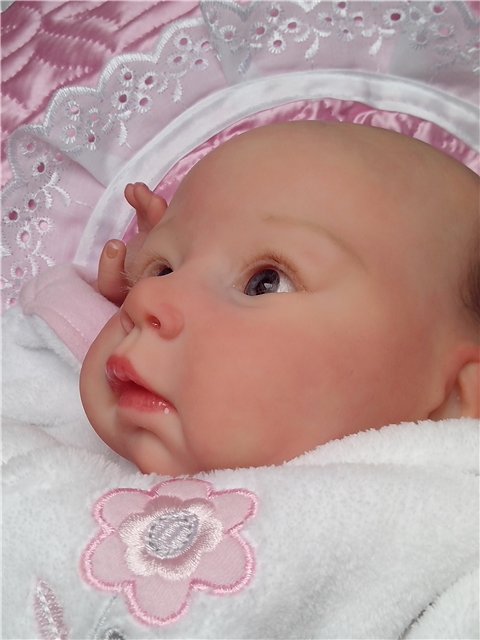 Любопытная малышка или неожиданный для меня молд