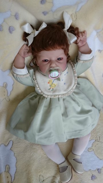 "У меня режутся зубки". Очень редкая девочка от Ли Миддлетон - Teething Blues