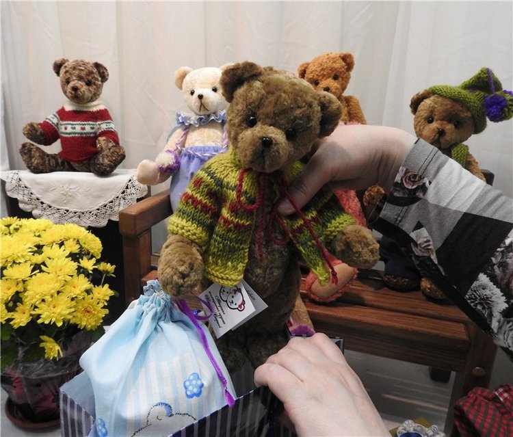 Феномен любви к плюшевому мишке. Мишка Град 2016, Москва, Тишинка. Фоторепортаж