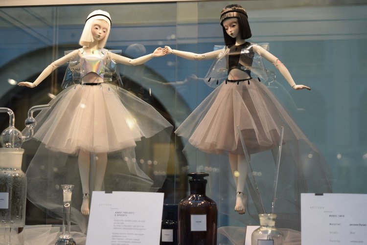 VII Московская международная выставка "Искусство Куклы". Портреты кукольной души или незримый диалог