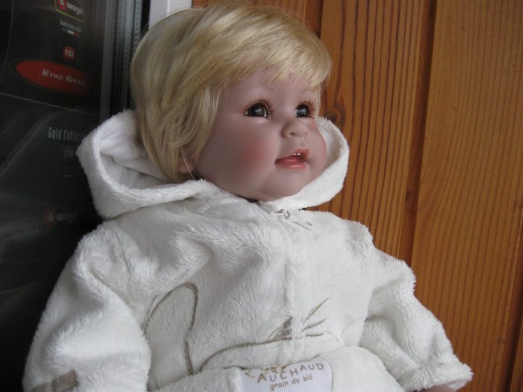 Разные детки Адора одного молда