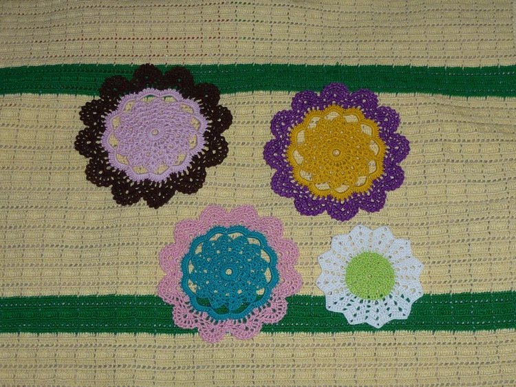 Абажуры из вязаных салфеток