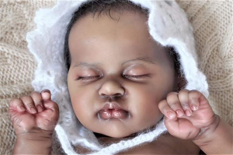 Сладкая девочка реборн Ками от скульптора Laura lee