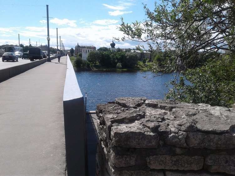 Псков: из лета в лето. Прогулки по городу и куклы