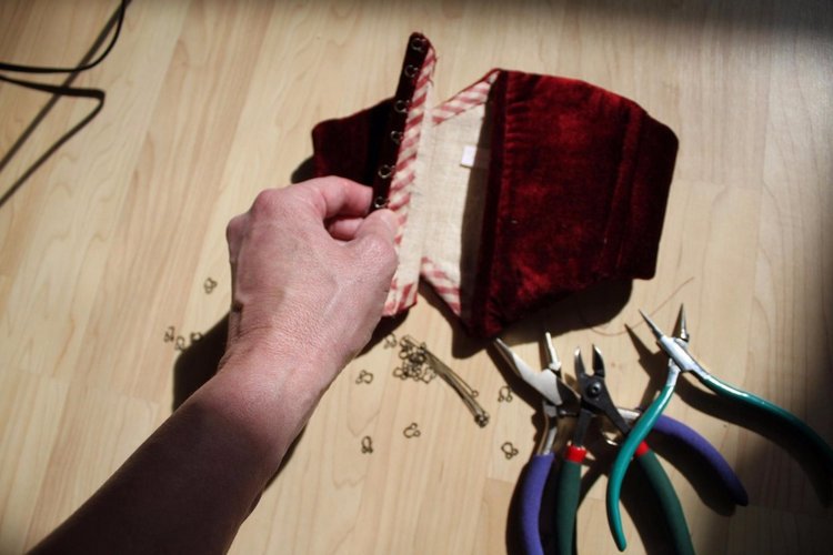 Процесс создания фарфоровых кукол - Джинн Гросс (Jeanne Gross). Часть восьмая - Национальный костюм