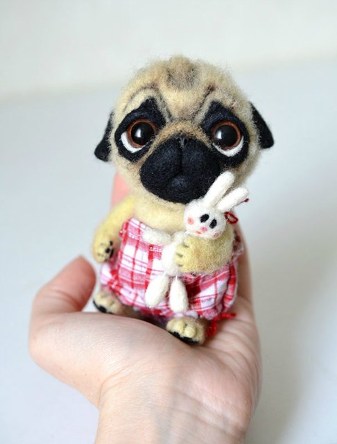 Детский сад для мопсят. Игрушка валянием из шерсти своими руками (фото 6)