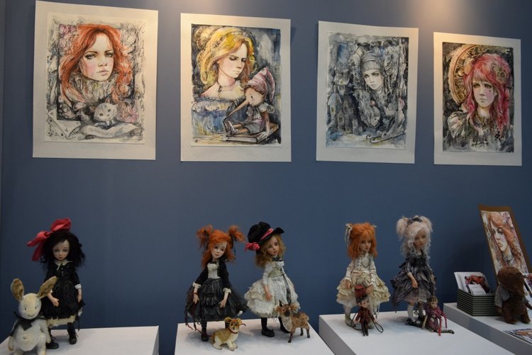 VII Московская международная выставка "Искусство Куклы". Портреты кукольной души или незримый диалог