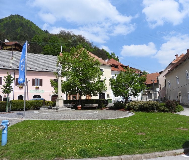 Словения, Светланка и маленький «герой» в одном ботинке