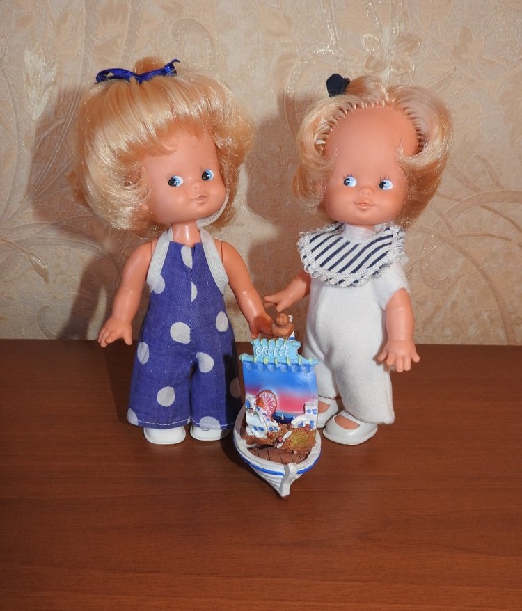 Заманчивое увлечение. Маленькие куколки ГДР - косолапки, 17 см, кто они