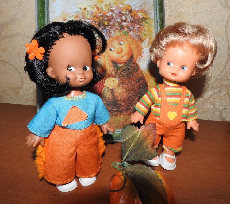 Заманчивое увлечение. Маленькие куколки ГДР - косолапки, 17 см, кто они