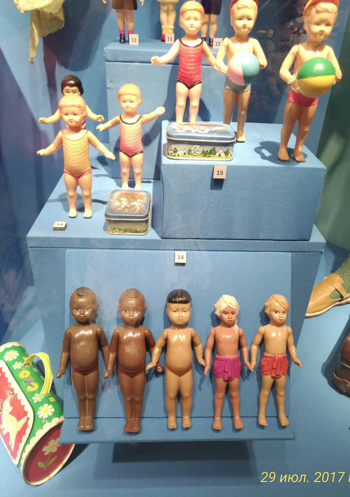 Выставка «Все лучшее – детям. Игрушки 1950–1980 годов из коллекции Сергея Романова». Часть 2 (фото 8)