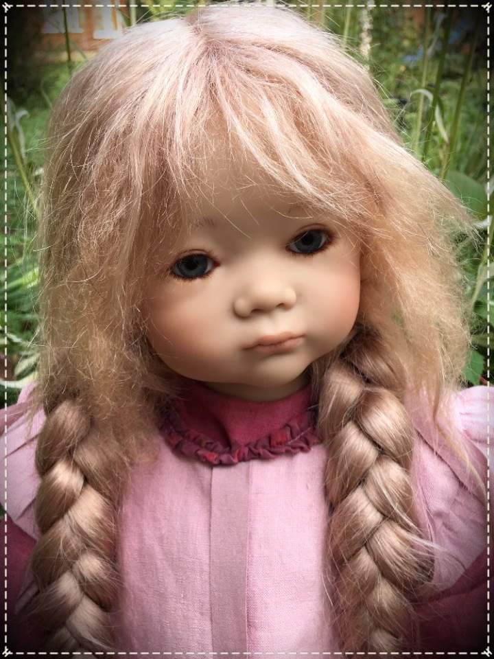 Не смогла устоять перед совершенством химочек... сдалась... и вот она - первая моя девочка