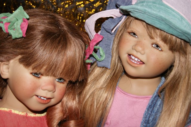 Смешные девчонки - Anne Moni 2008 и Winnie 2007 от Аннет Химштедт