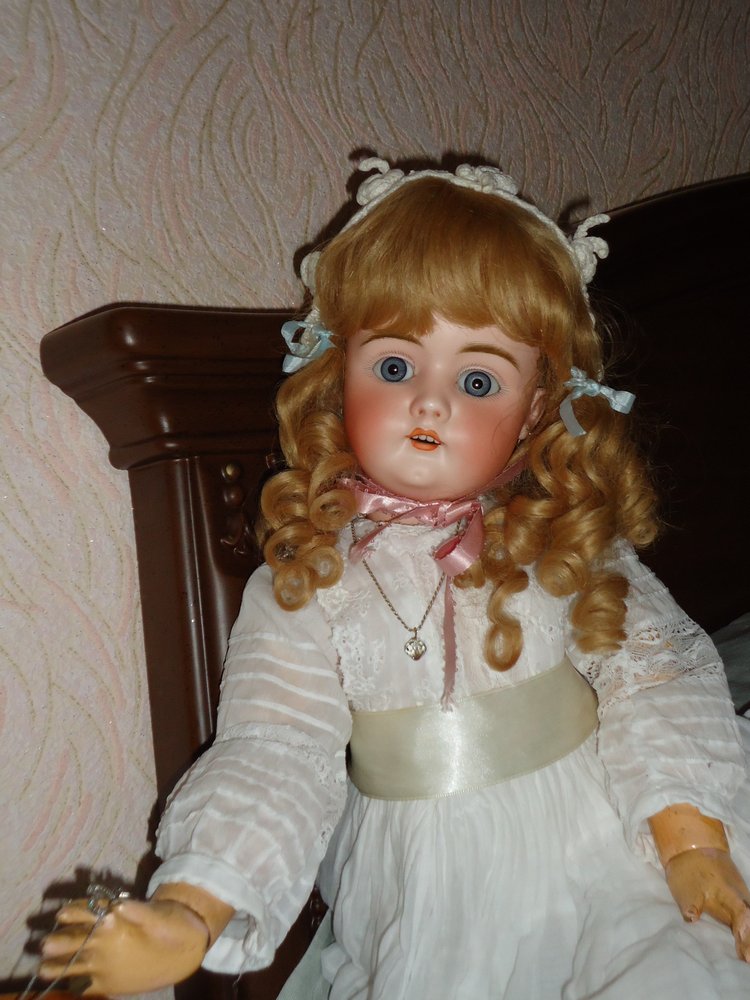 Ах, лето красное! Антикварная кукла Верочка