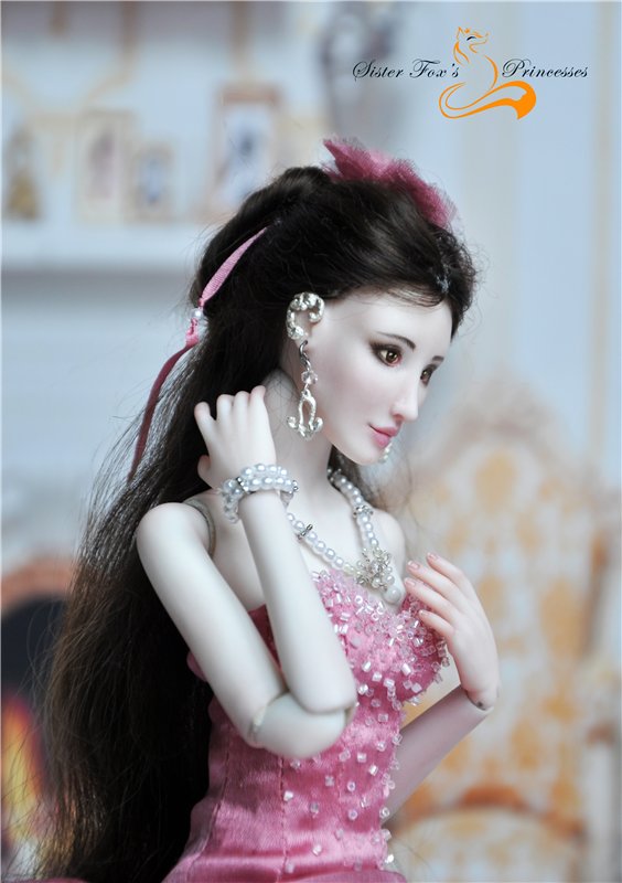 Фарфоровая шарнирная кукла Жасмин от SisterFox | Бэйбики Фарфоровая шарнирная кукла Жасмин от SisterFox (фото 4)