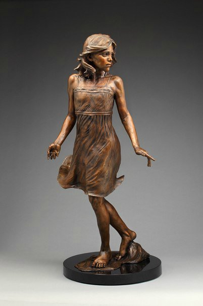 Детство в бронзе - скульптор Анджела Миа де ла Вега