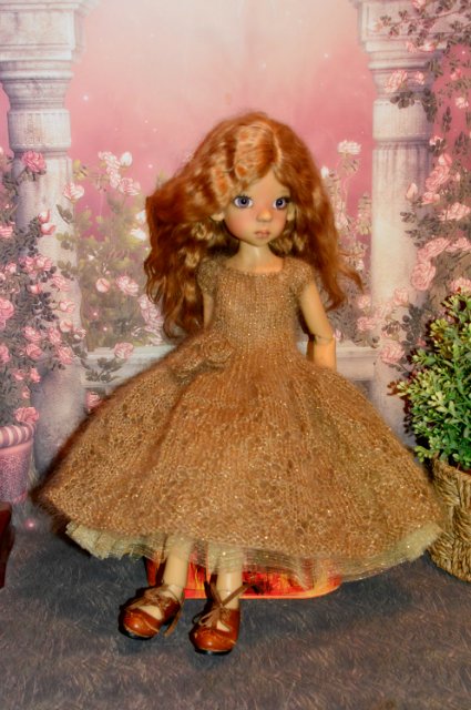 Весеннее настроение. Платья для кукол Kaye Wiggs