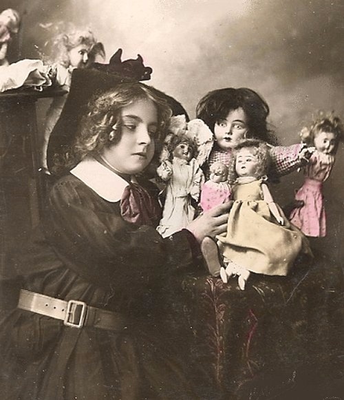 Старый фотоальбом. Девочки и куклы - продолжение