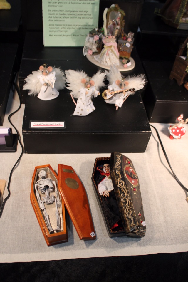 Все на выставку! Кукольные домики и миниатюра