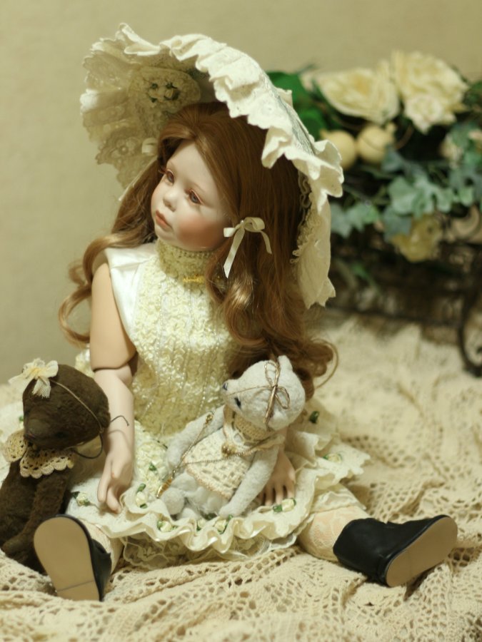 Девочка другой эпохи - милый ангел редчайшей красоты