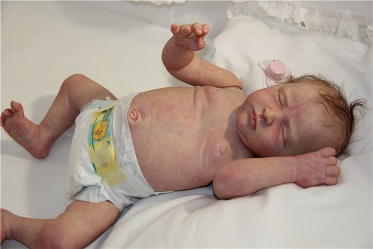 Моя малышка-реборн из молда Reese, от замечательного скульптора Andrea Arcello (фото 7)