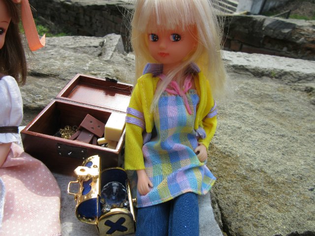 Юные кладоискательницы, или Офелия и Луни развлекаются