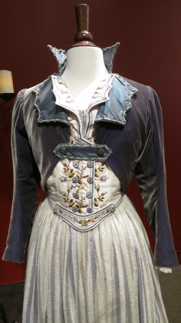 Как за неприметным фасадом может скрыватся просто удивительный Клондайк!!! Или "Это я удачно зашел!!!!!"