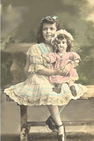 Чепчик - наша радость, чепчик - вдохновение. Сшила Милка чепчик - всем на удивление