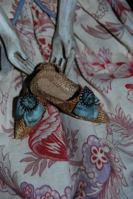 Туфли кукол Королева Анна и немного фото репродукций