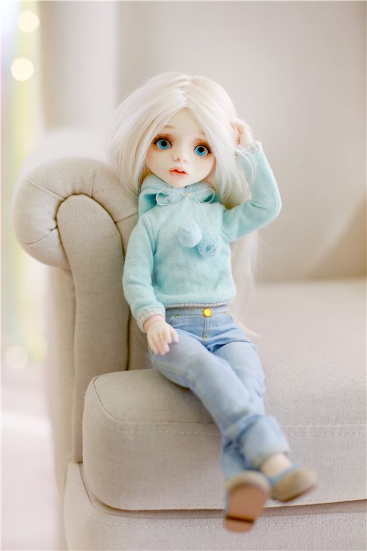 Много фотографий шарнирных кукол