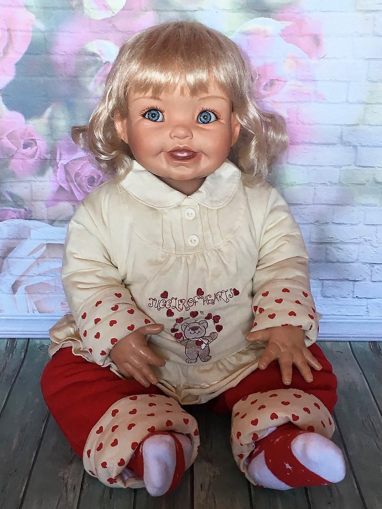 Виниловая коллекционная кукла Sally Cindy Marschner Rolfe | Бэйбики Виниловая коллекционная кукла Sally Cindy Marschner Rolfe (фото 6)