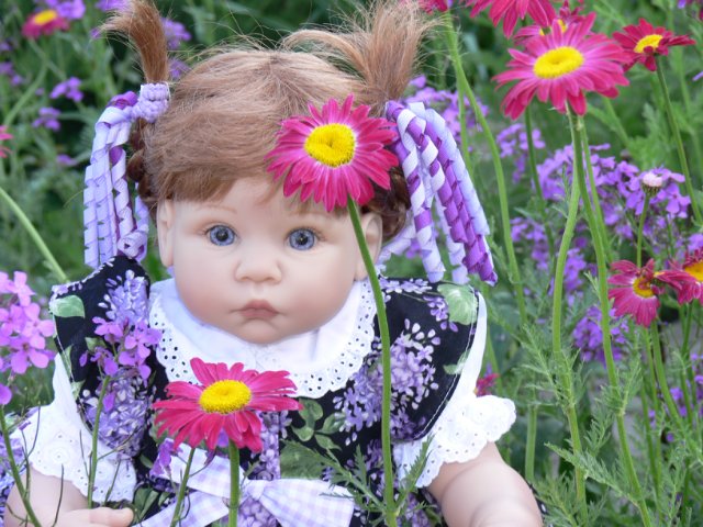 Как мы с Тиффани гуляли у мамы. Lee Middleton doll