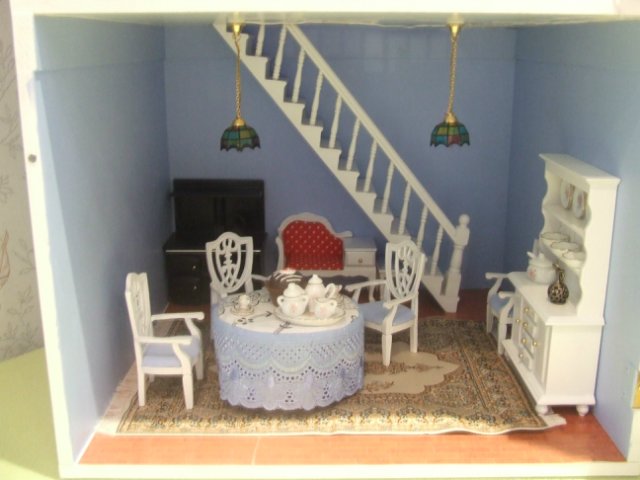 Коттедж для маленькой аристократки или дом своими руками для БЖД-малышей