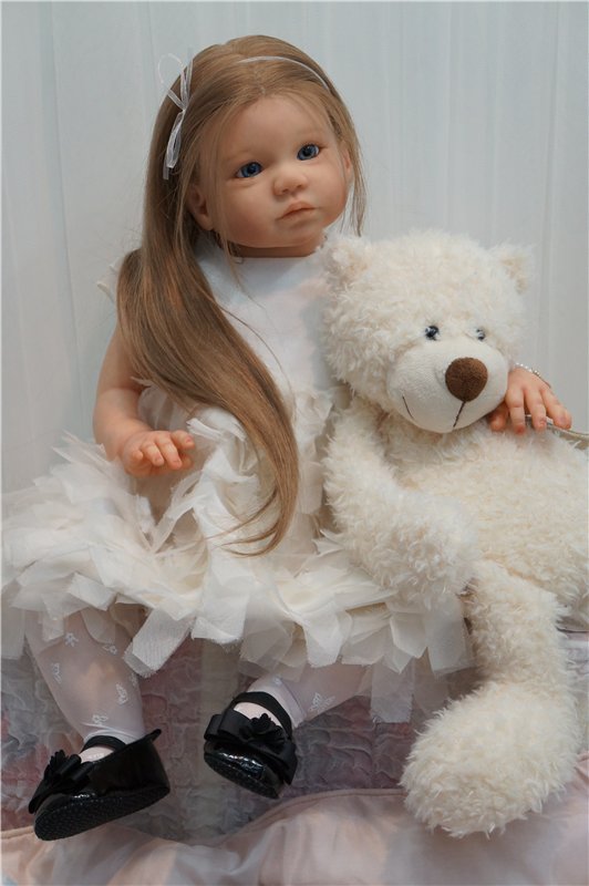 Картинки с выставки кукол на Тишинке. Moscow Fair 2015