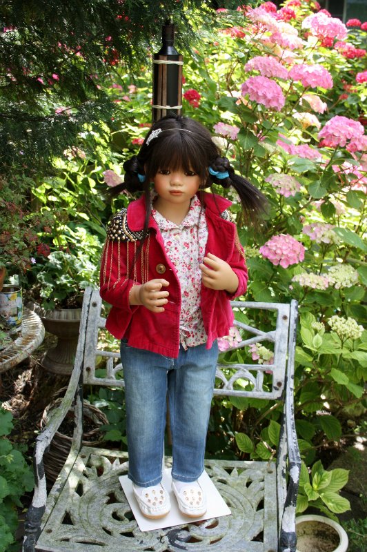 Солнечный денек в саду. Часть третья - Лилит и Анна Лу