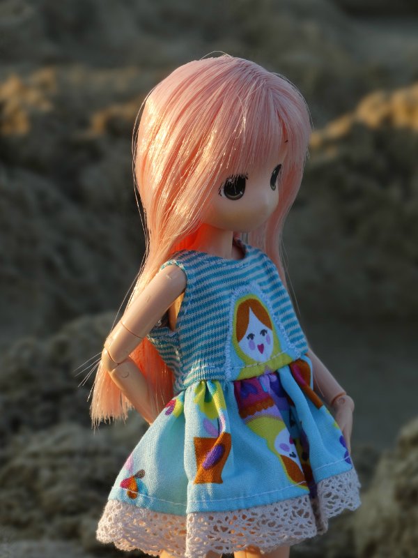 Девочки мамачап на Средиземном море