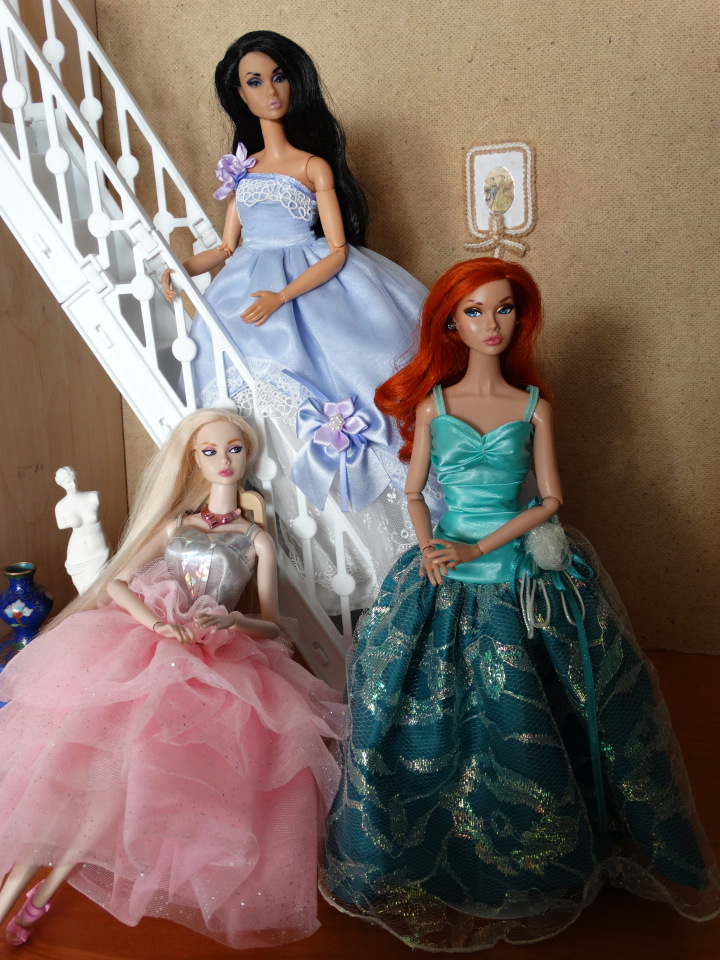 Капроновое безумие. Поппи в вечерних платьях (фото 8)