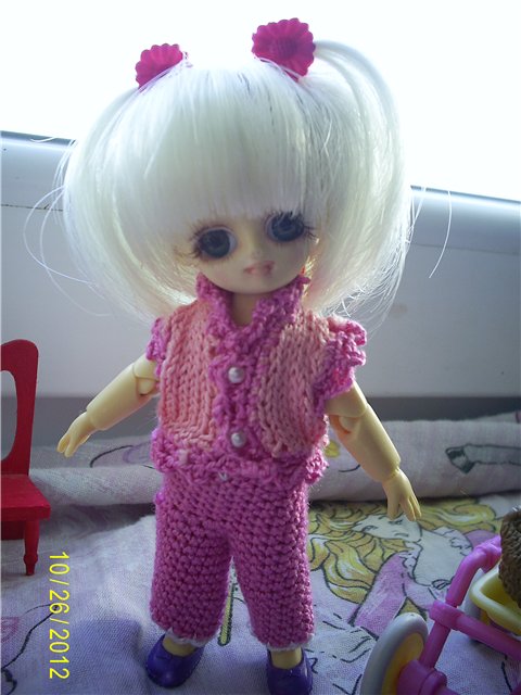 Наряжались, наигрались - и немного показались. Обновки для куклы БЖД (фото 10)